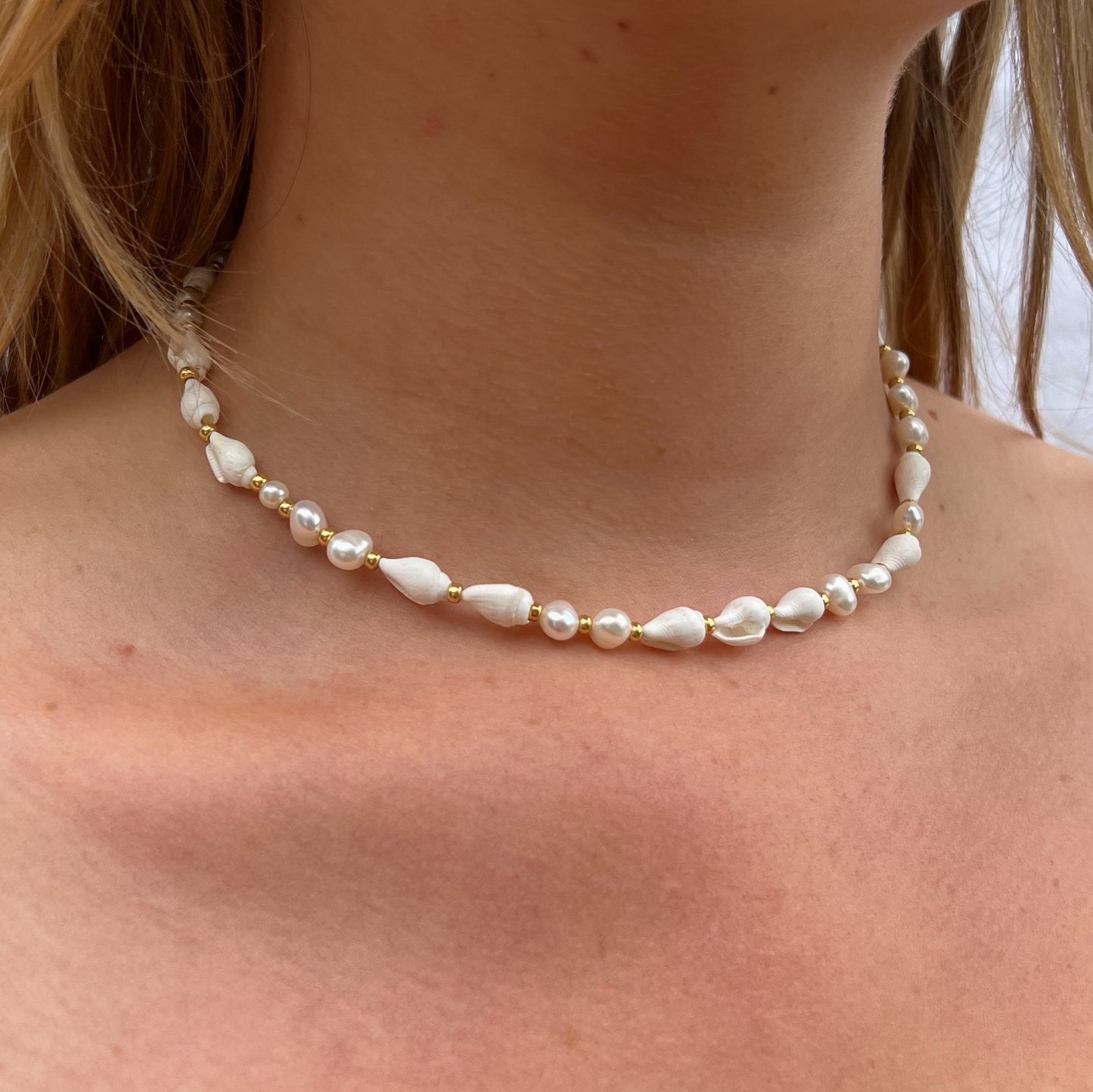 Shelly Necklace - Gold